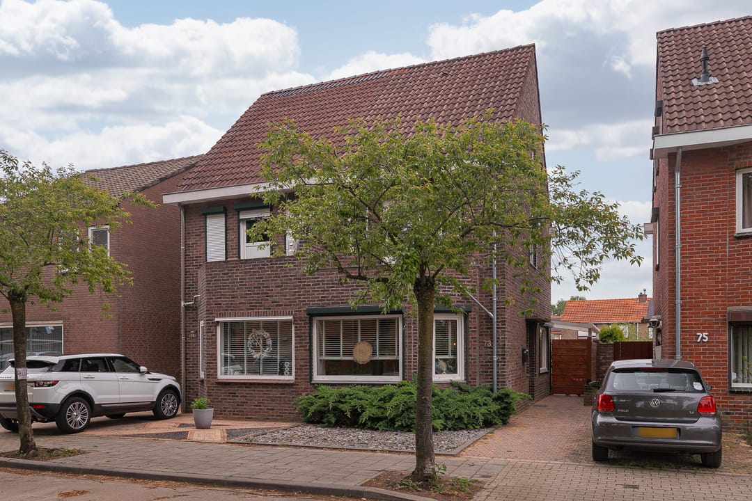 Photo 1 of Emmastraat 73