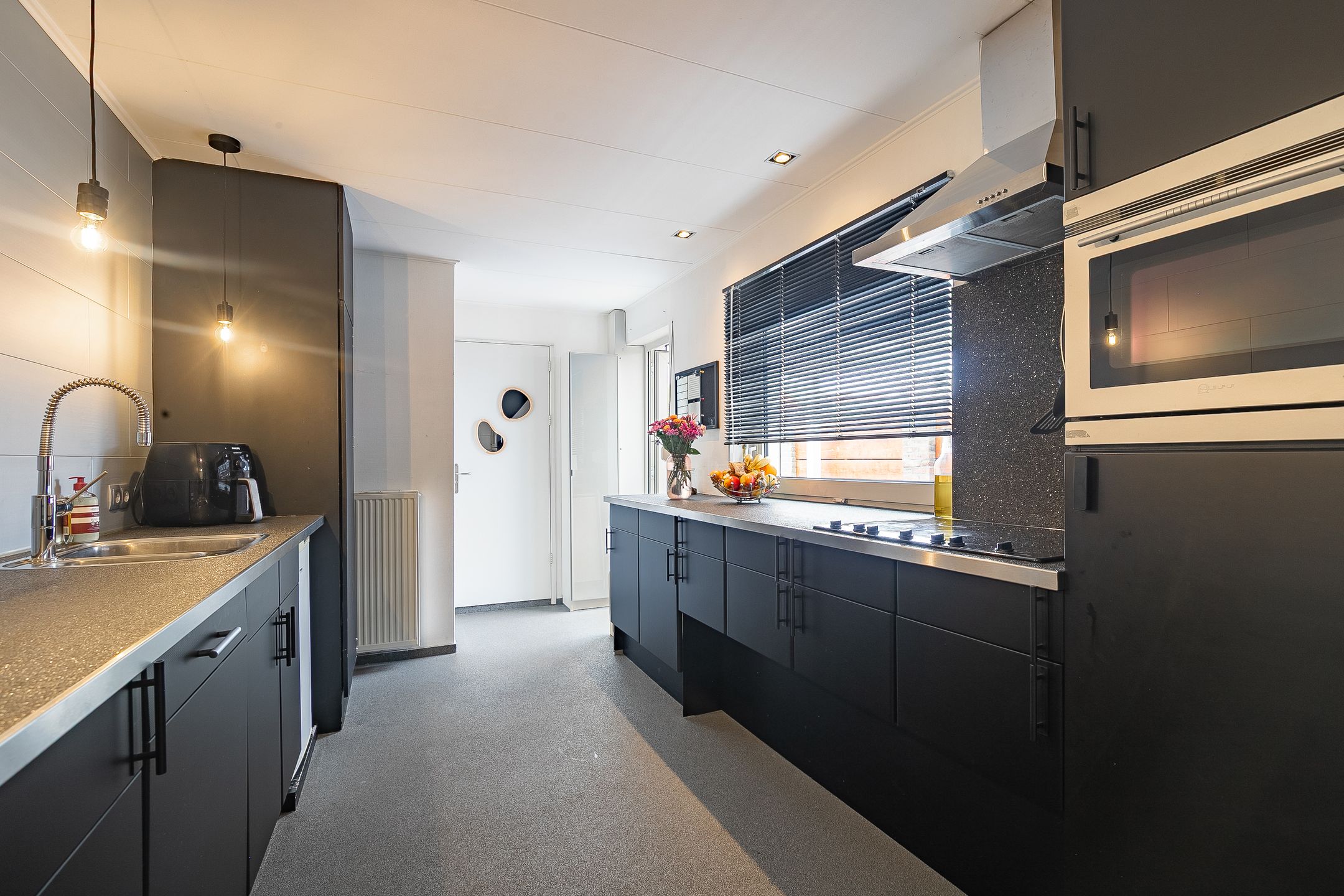 Photo 6 of Emmastraat 73