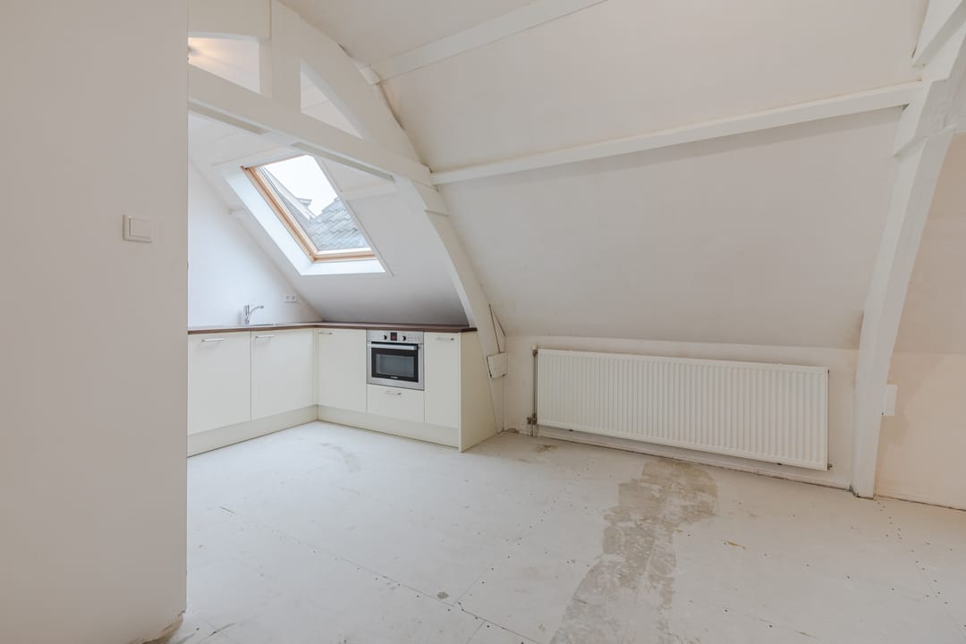 Photo 11 of van Berchenstraat 10-C