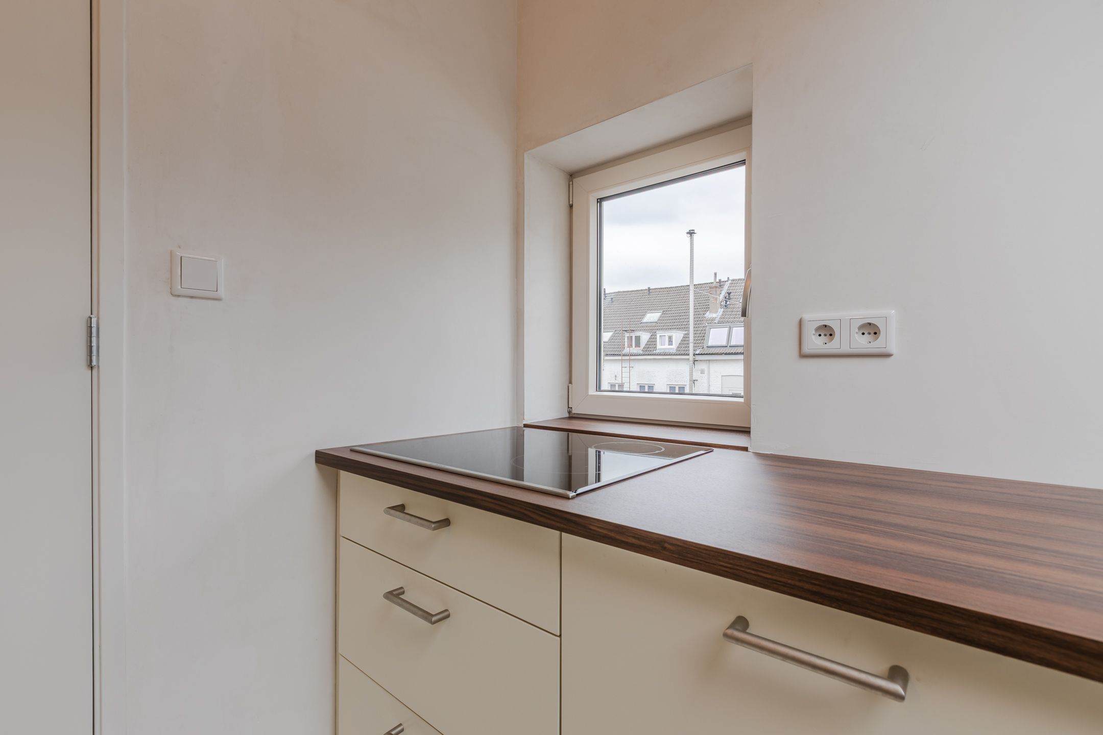 Photo 15 of van Berchenstraat 10-C