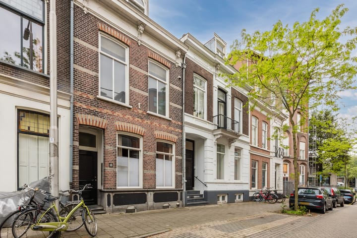 Photo 5 of van Berchenstraat 10-C