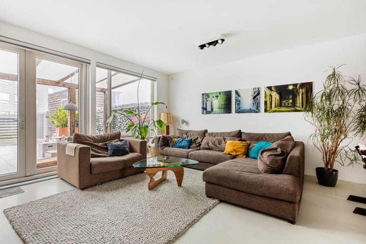 Tussenwoning te koop: Oosterwerf 22, Zaandam