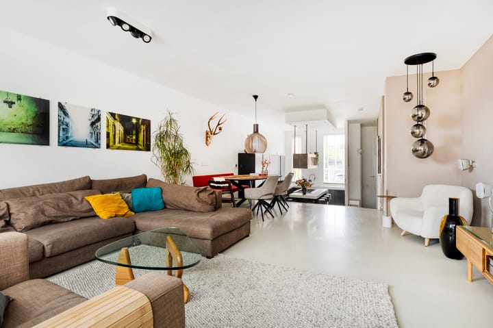 Tussenwoning te koop: Oosterwerf 22, Zaandam