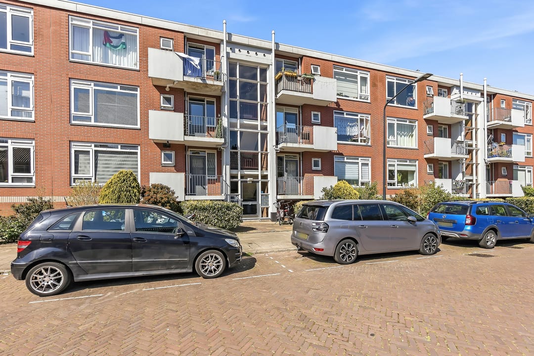 Photo 1 of Peter van Anrooystraat 75
