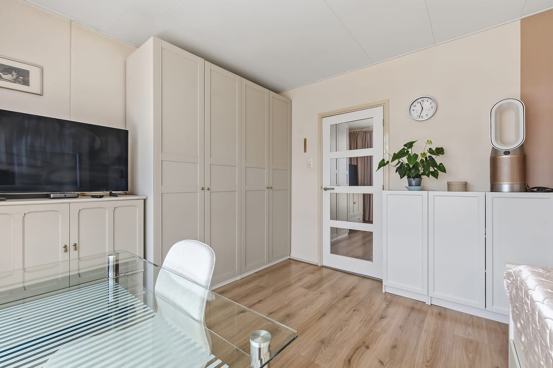 Photo 13 of Peter van Anrooystraat 75