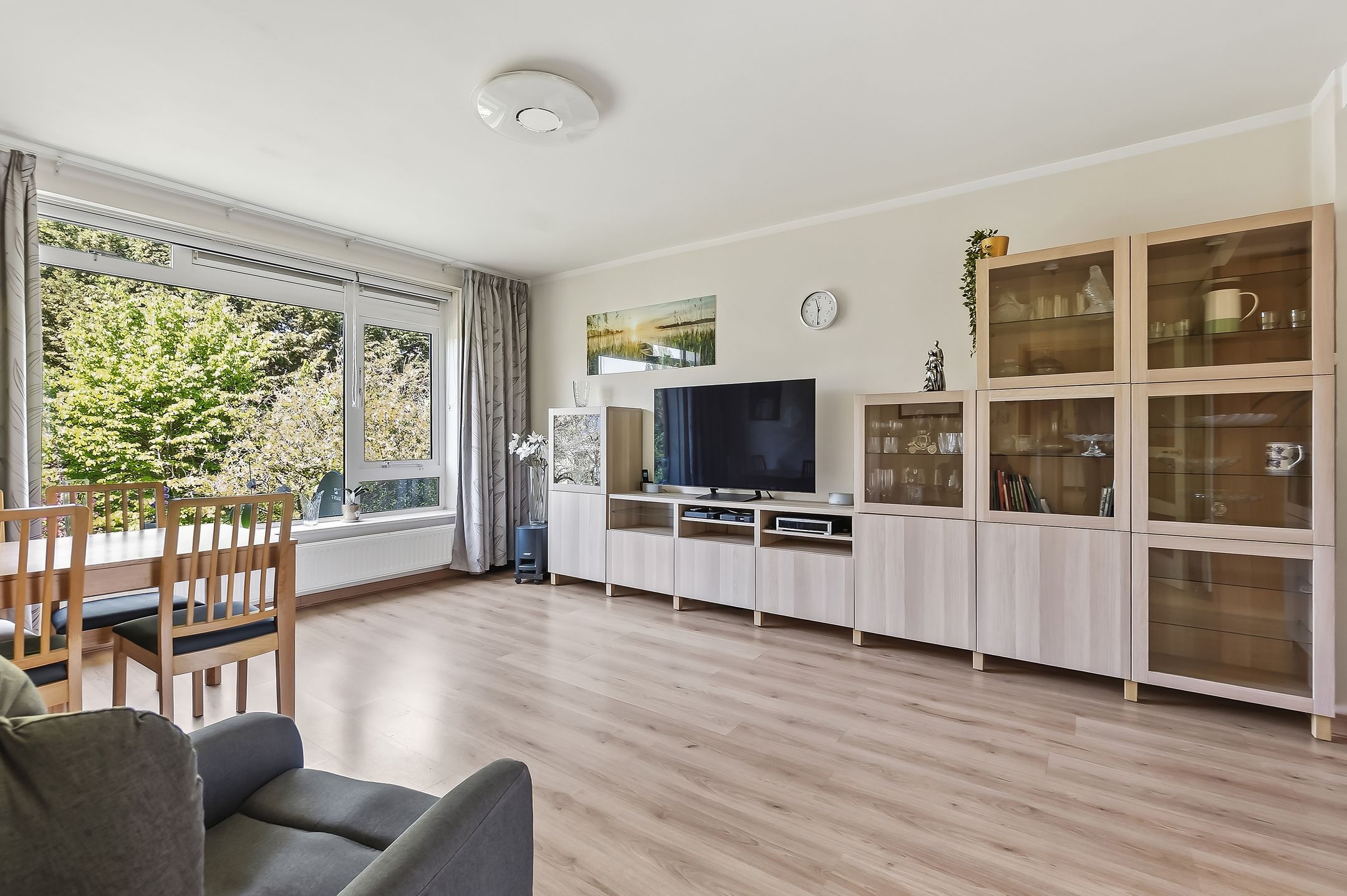 Photo 6 of Peter van Anrooystraat 75
