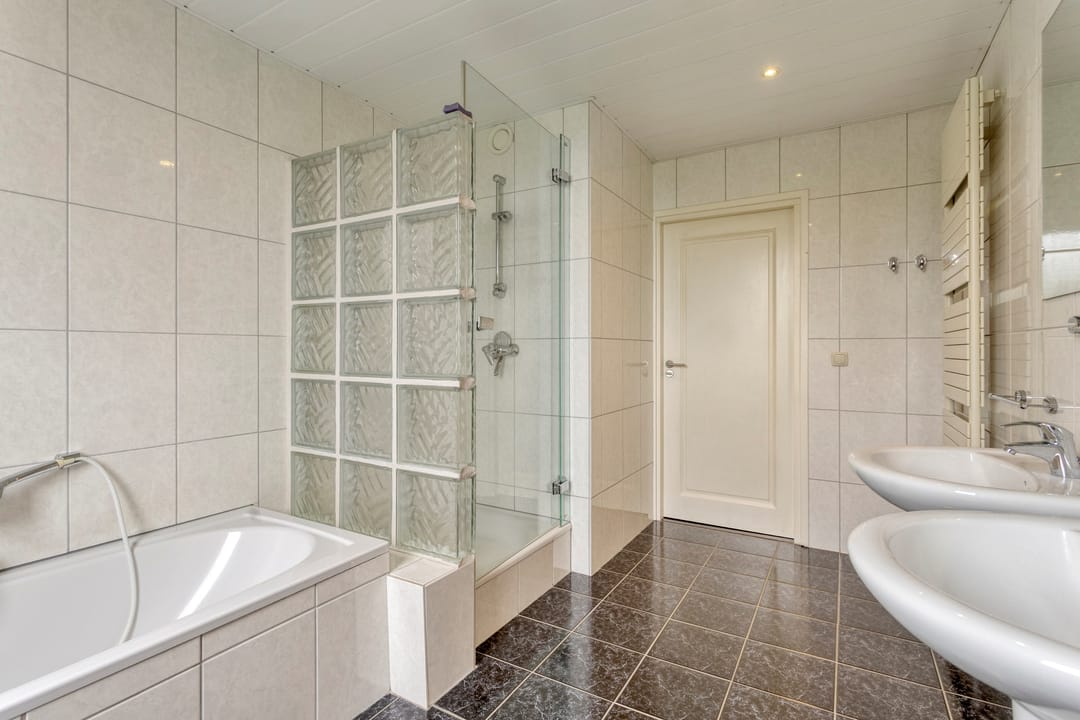 Photo 32 of Pastoor Starmansstraat 14
