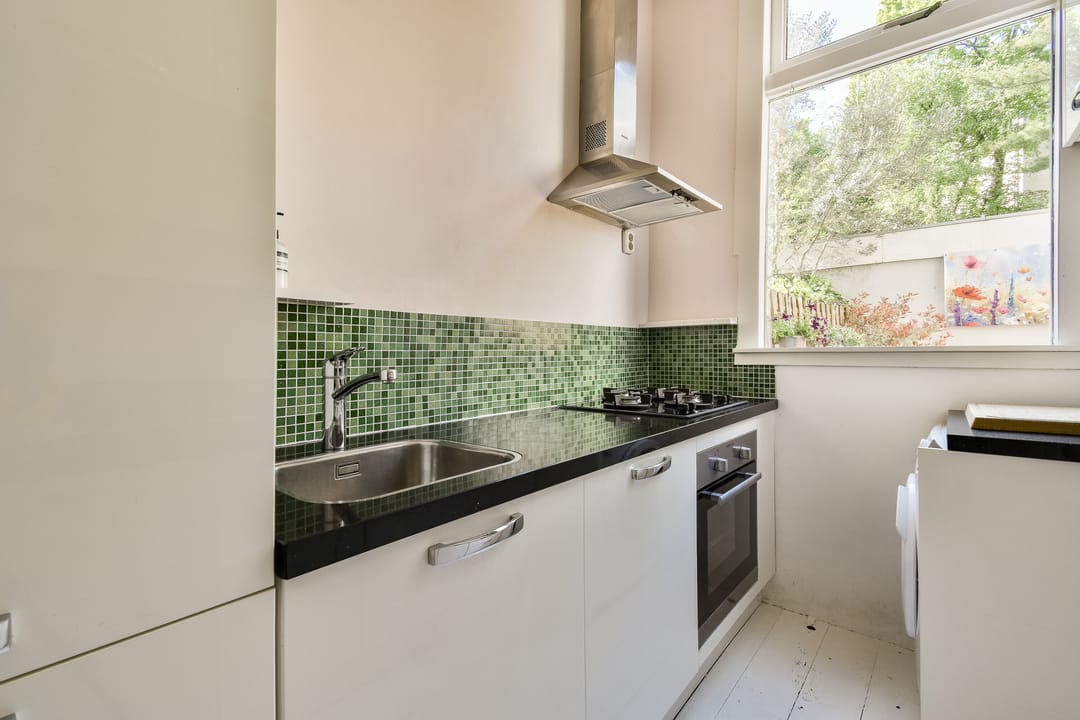 Photo 11 of Bentinckstraat 14-H