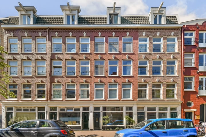 Photo 2 of Bentinckstraat 14-H