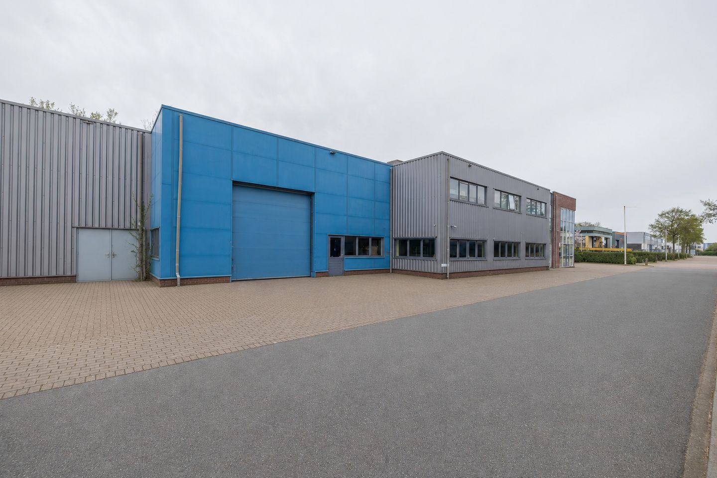 Bekijk foto 1 van Katwijkerbroek 37