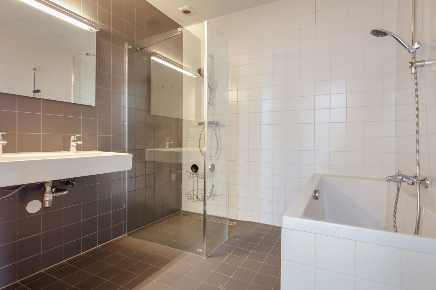 Photo 14 of Van Ostadestraat 14-3