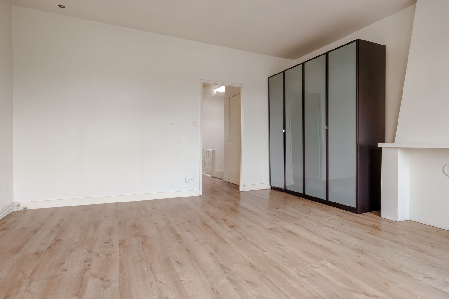 Photo 10 of Van Ostadestraat 14-3
