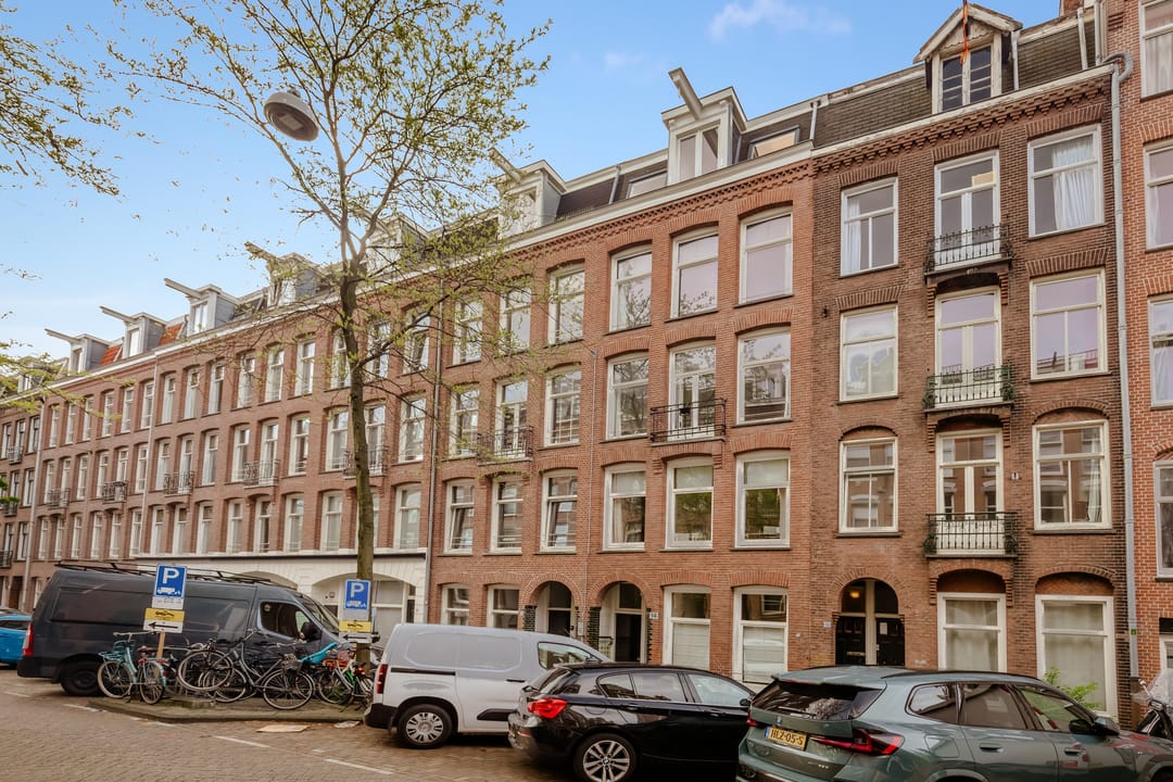 Photo 23 of Van Ostadestraat 14-3