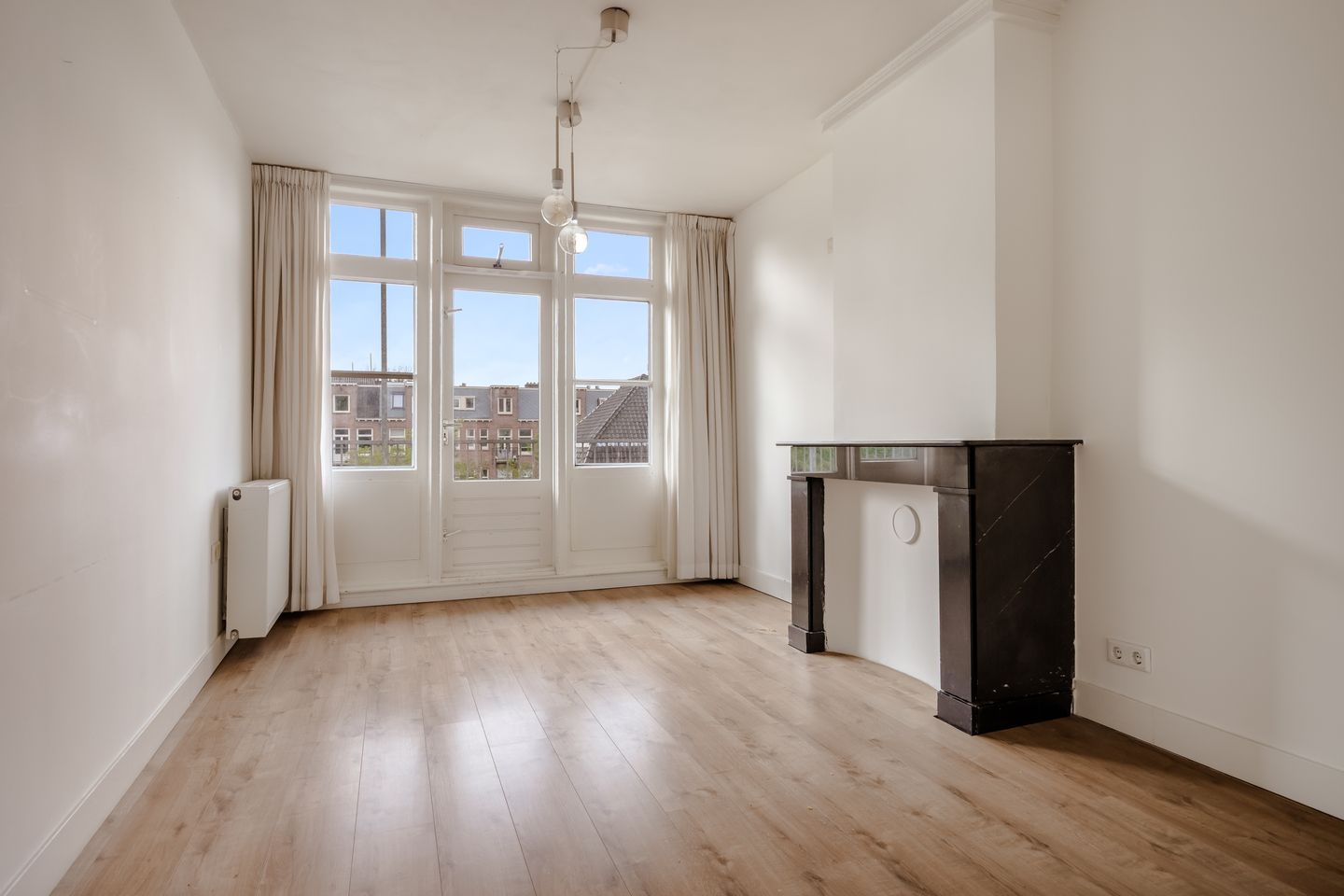 Photo 5 of Van Ostadestraat 14-3