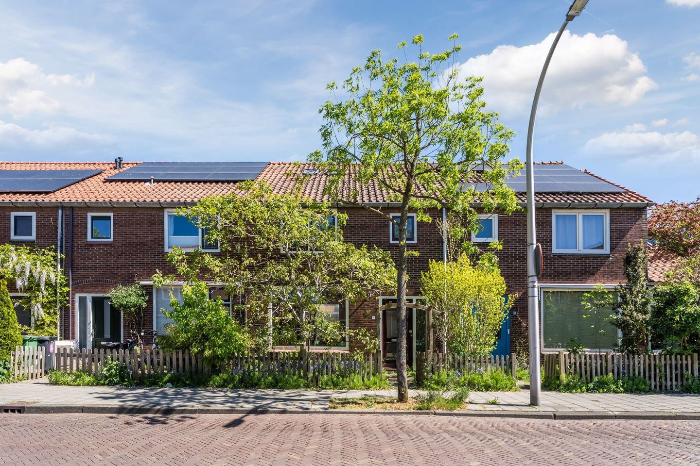 Foto 1 van Hof van Delftstraat 31