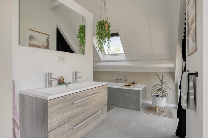 Vrijstaande woning te koop: Hein Jordansstraat 12, Waalwijk