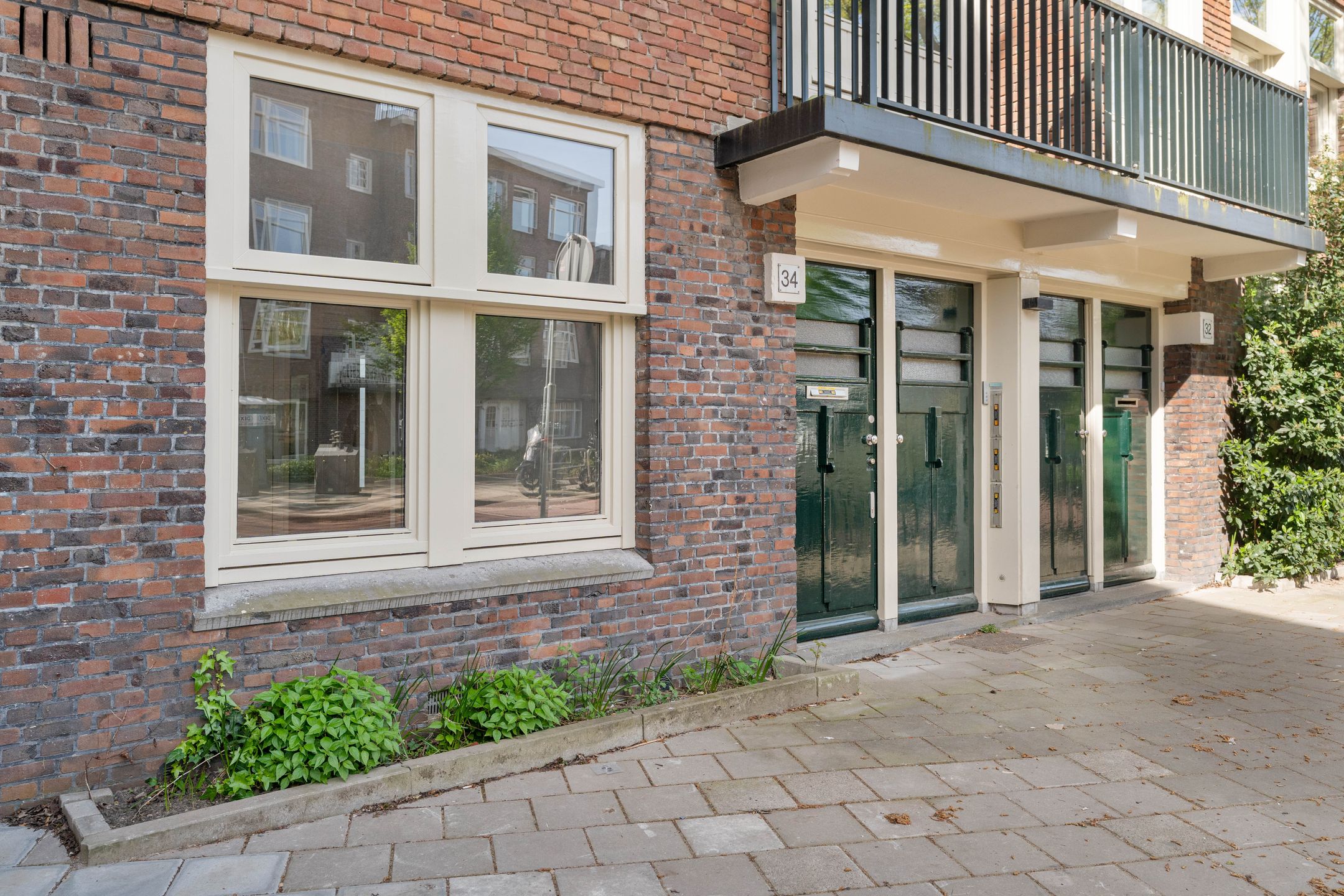Photo 6 of Kromme-Mijdrechtstraat 34-H