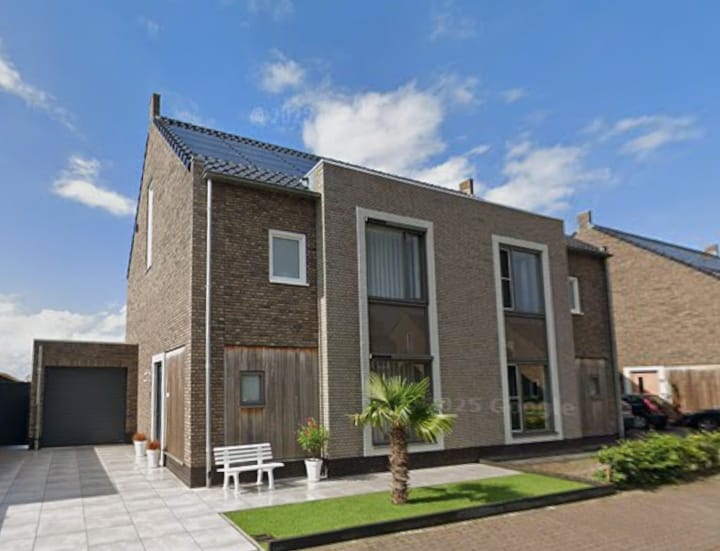 Photo 2 of Veldleeuwerik 13