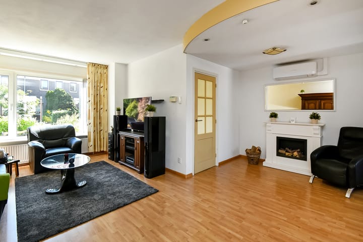 Foto 4 van Van Weselstraat 7