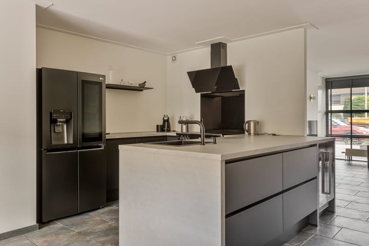 Tussenwoning te koop: Bijsterveldenlaan 180, Tilburg