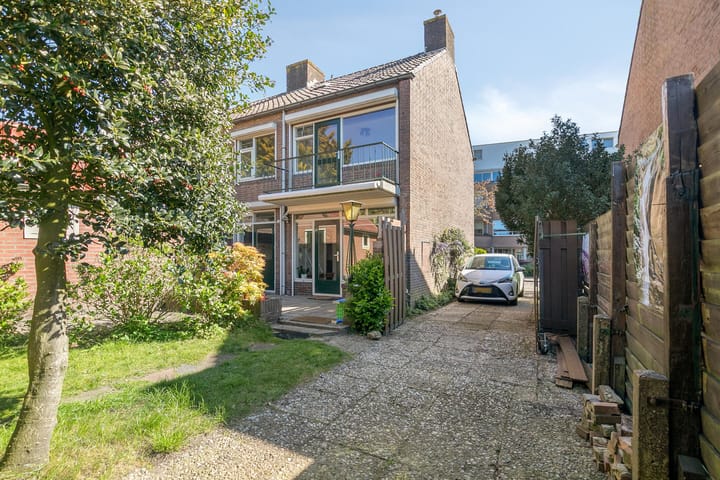 Photo 2 of Willem Barentszweg 30
