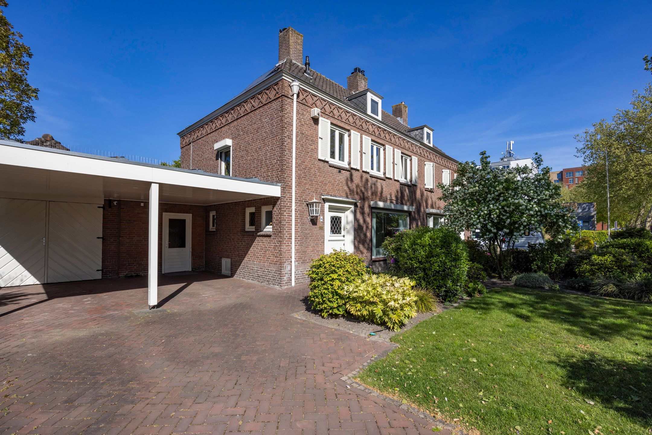 Photo 57 of Burgemeester Verwielstraat 6