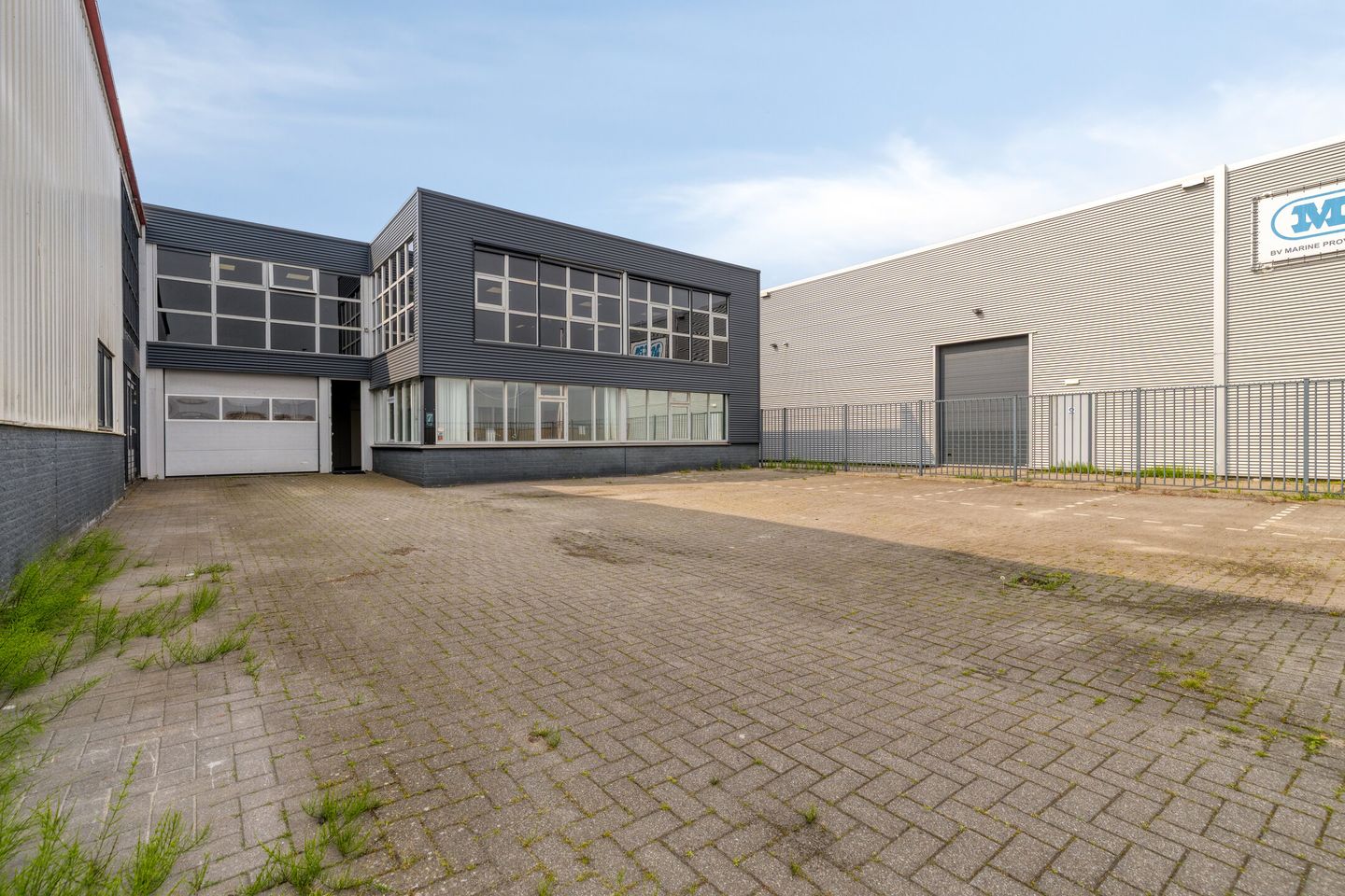 View photo 2 of Tinnegieterstraat 7