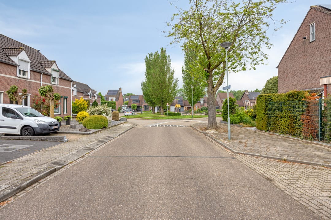 Photo 46 of Pastoor Hutschemakersstraat 28