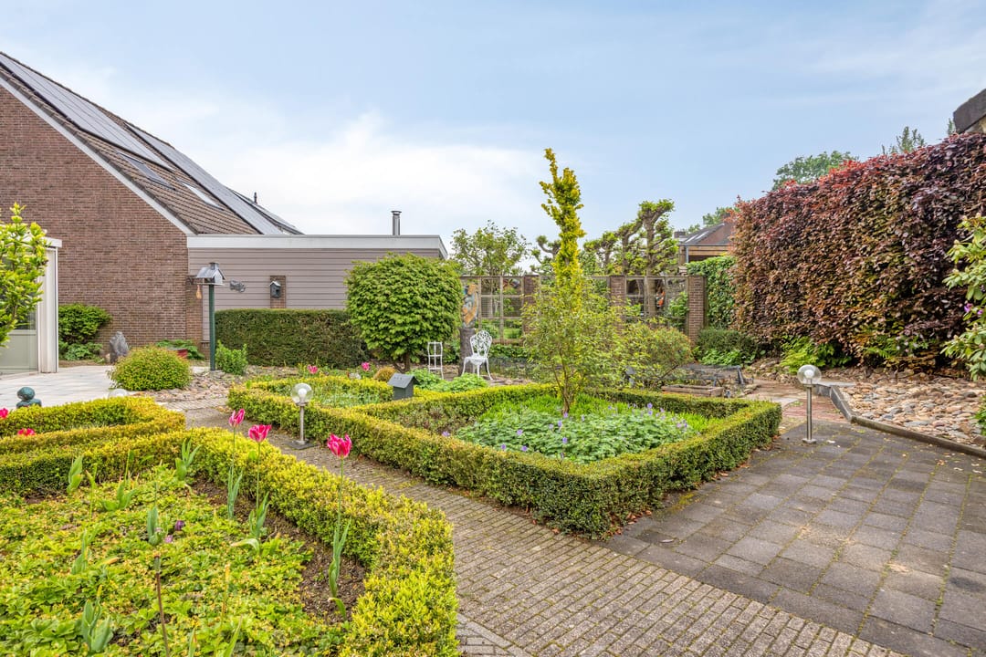 Photo 41 of Pastoor Hutschemakersstraat 28