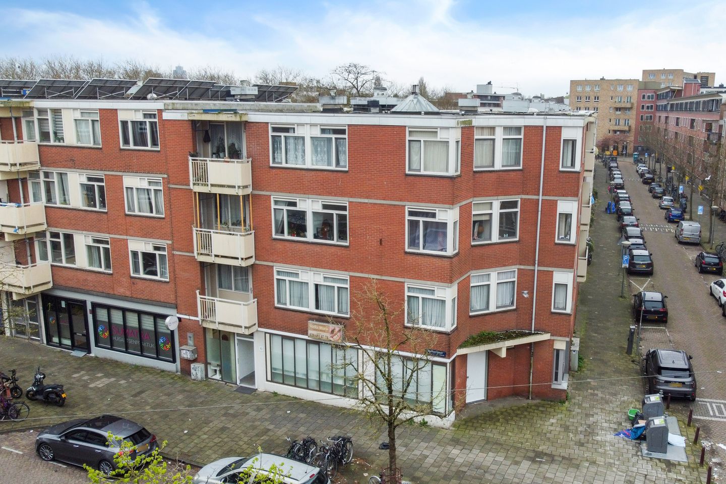 Bekijk foto 2 van Sumatrastraat 82