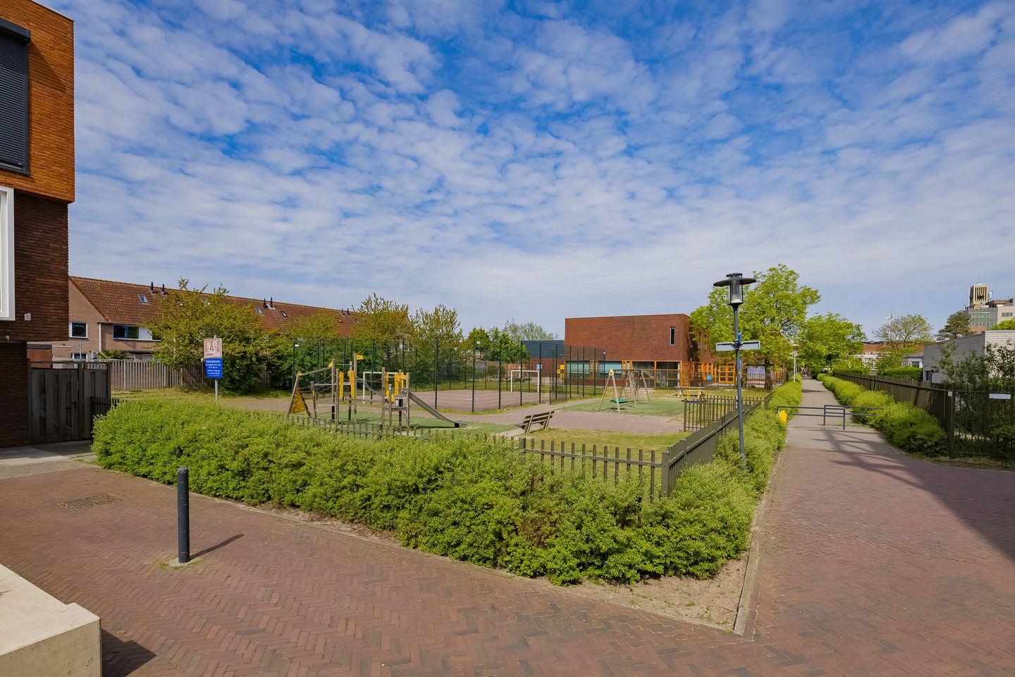 Foto 4 van Pruimenboomplein 3