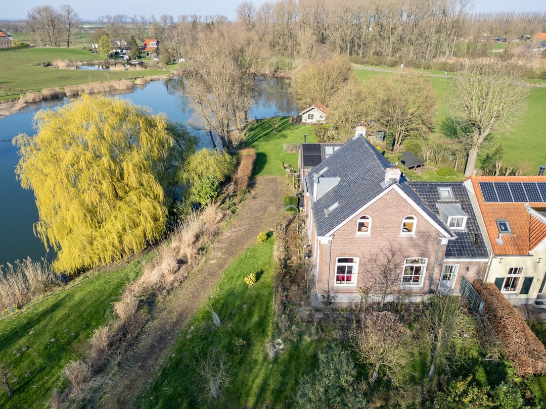 Photo 2 of Hezelstraat 17