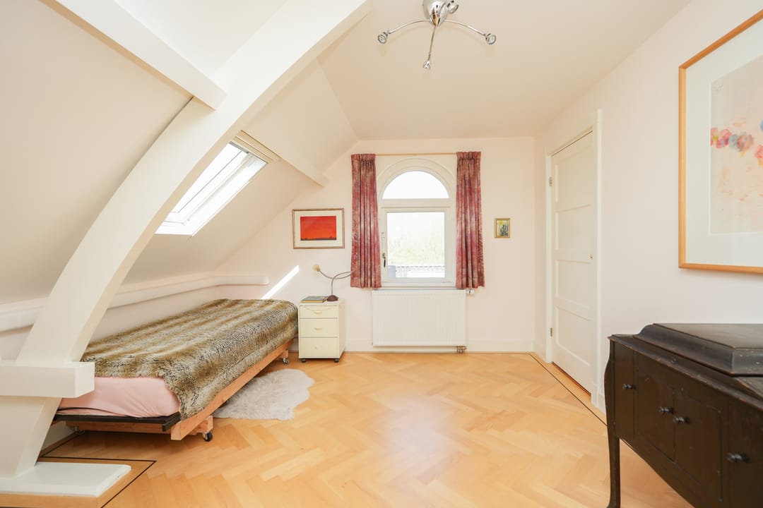 Photo 22 of Hezelstraat 17