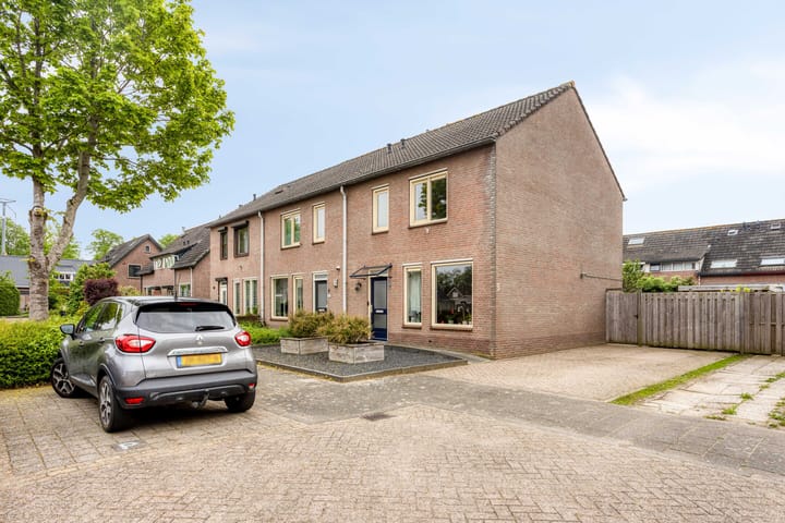 Foto 4 van Esdoornstraat 9