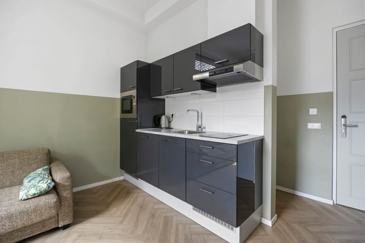 Photo 2 of Patersstraat 1-7