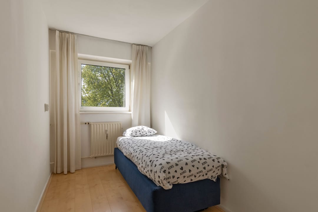 Photo 13 of Van Heuven Goedhartlaan 428