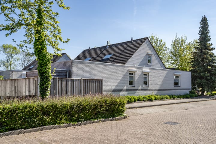 Photo 2 of Hoenderveld 33