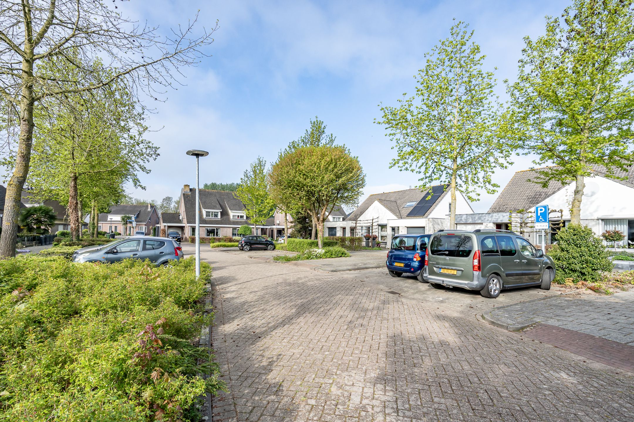 Photo 42 of Hoenderveld 33