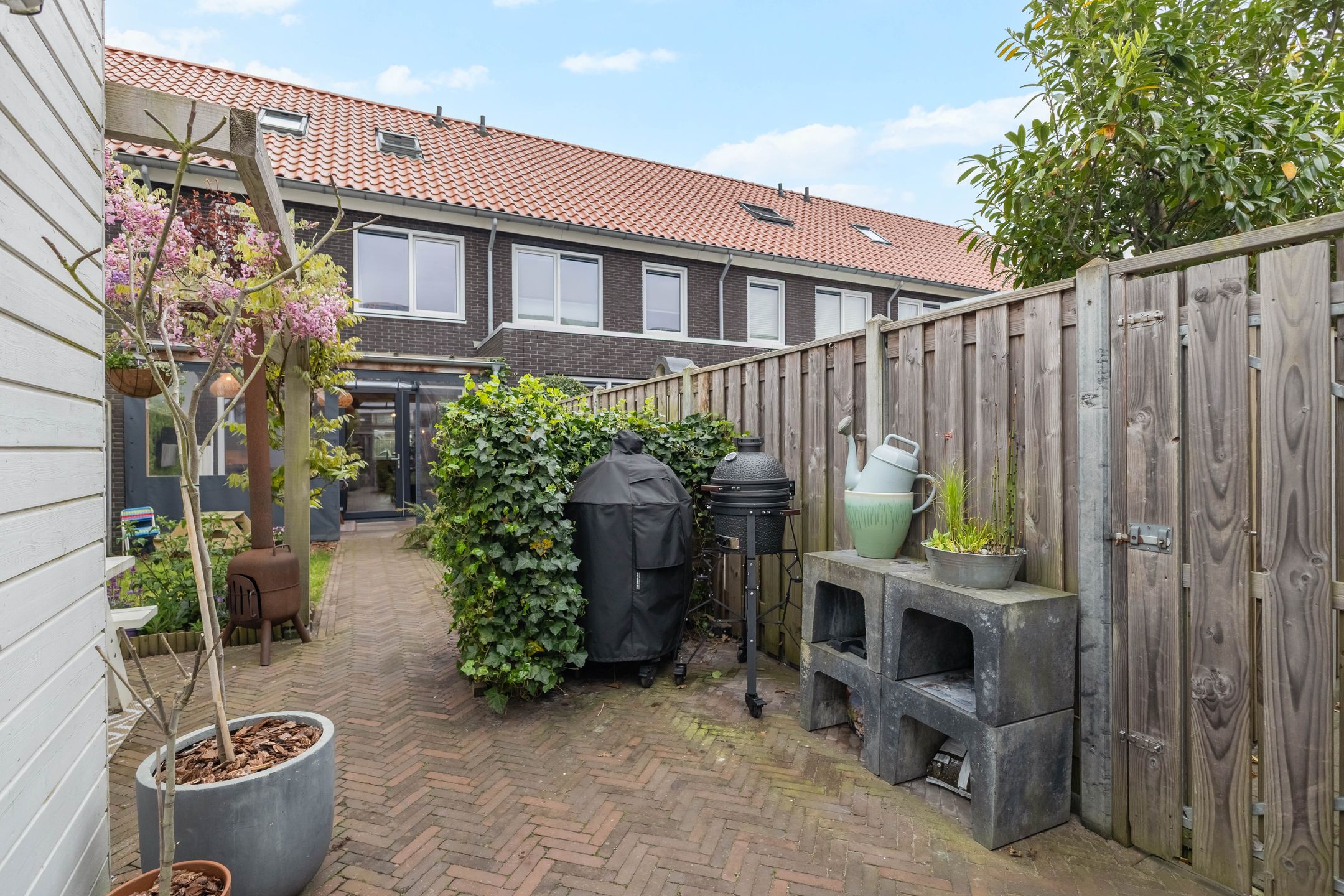 Foto 42 van Notenhout 15
