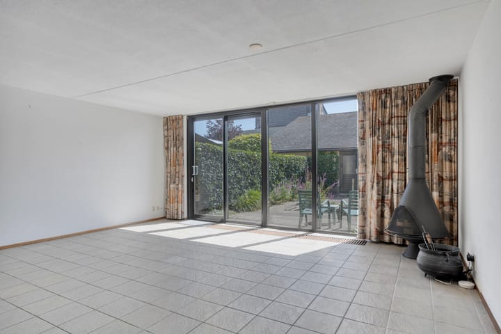 Tussenwoning te koop: Noordpark 12, Zwijndrecht