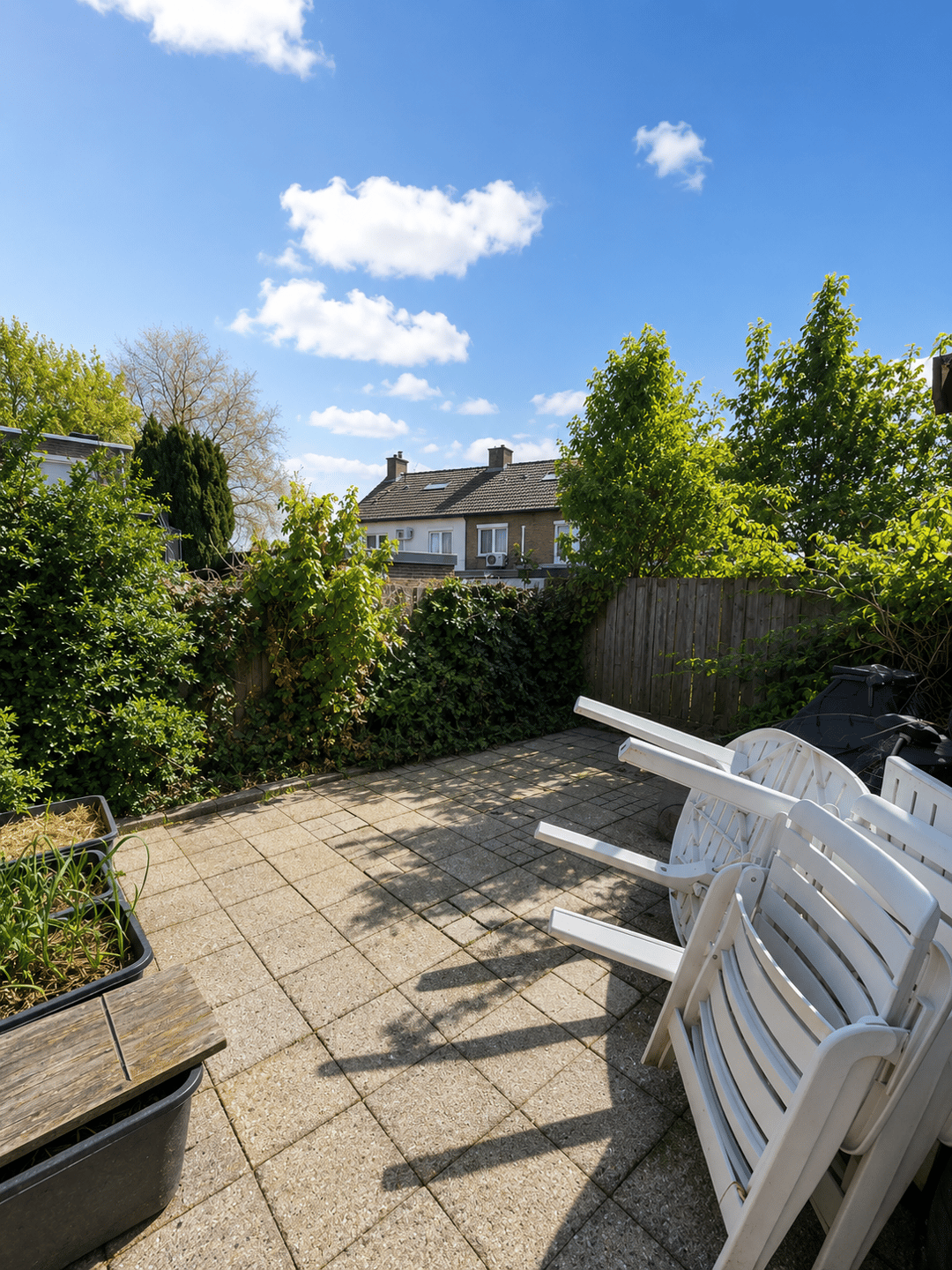 Bright Starter Apartment with Air Conditioning in Central Geleen Location — 13