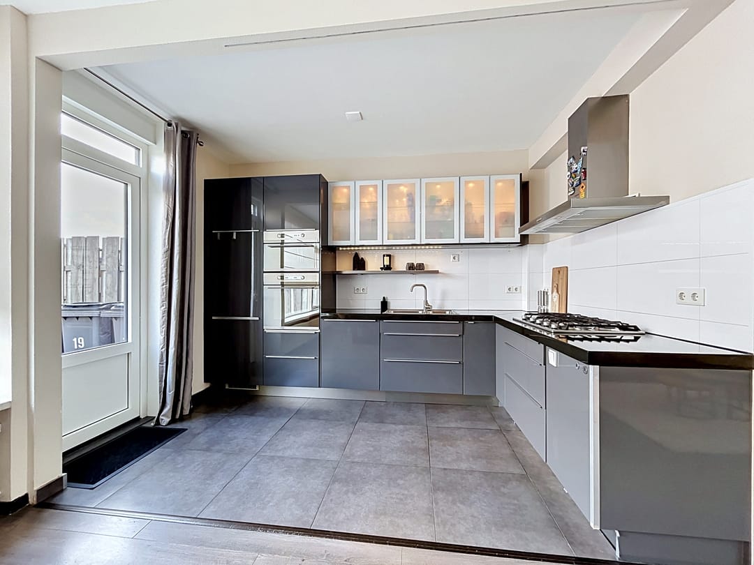 Photo 8 of Rozenstraat 19