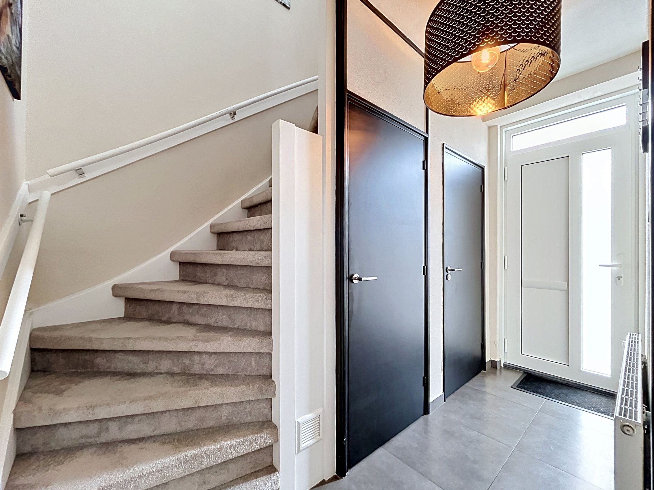 Photo 9 of Rozenstraat 19