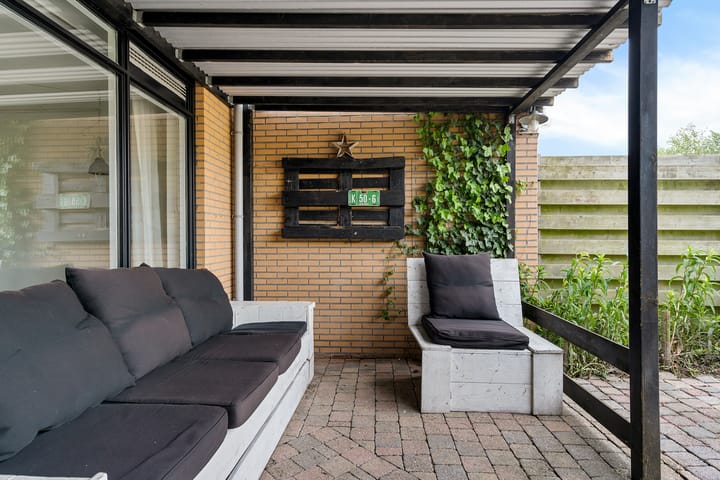 Tussenwoning te koop: Calslager Bancken 7, Kudelstaart