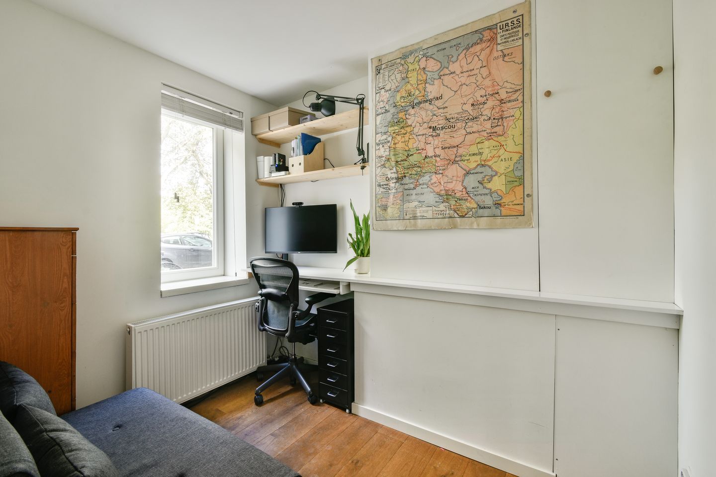 Stylish Ground Floor Apartment with Park Views in De Baarsjes — 21
