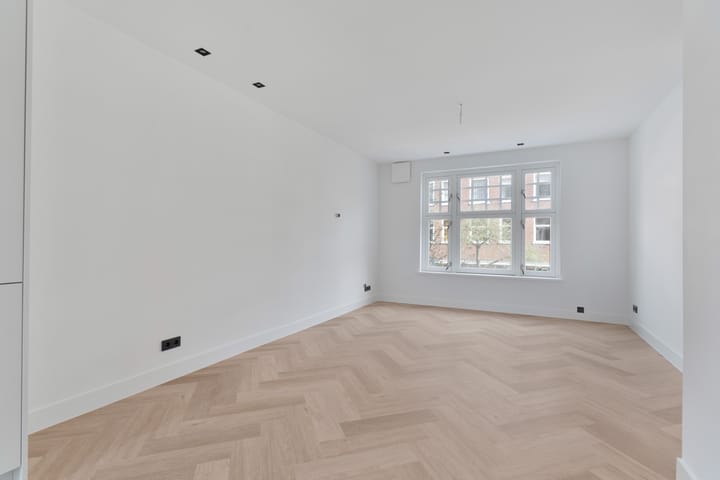 Photo 5 of Deurloostraat 3-1