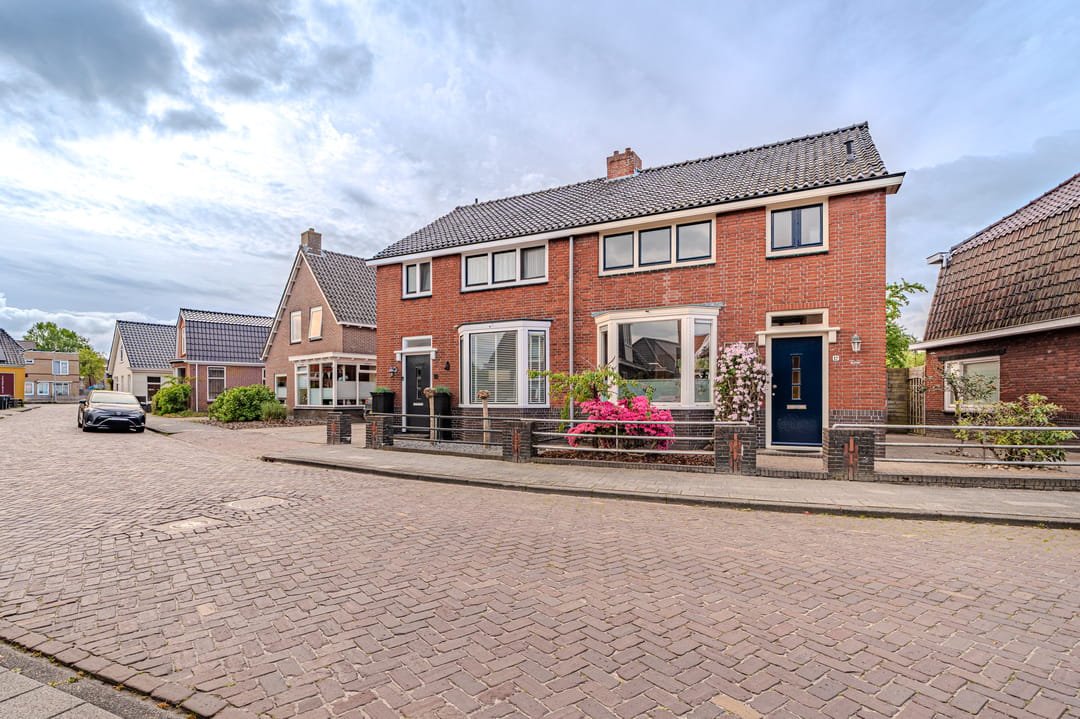 Photo 7 of Hofstraat 12