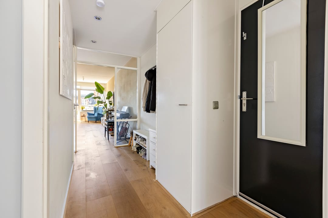 Spacious maisonnette with roof terrace and private parking in Herewegbuurt — 13