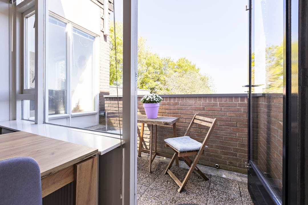 Spacious maisonnette with roof terrace and private parking in Herewegbuurt — 31