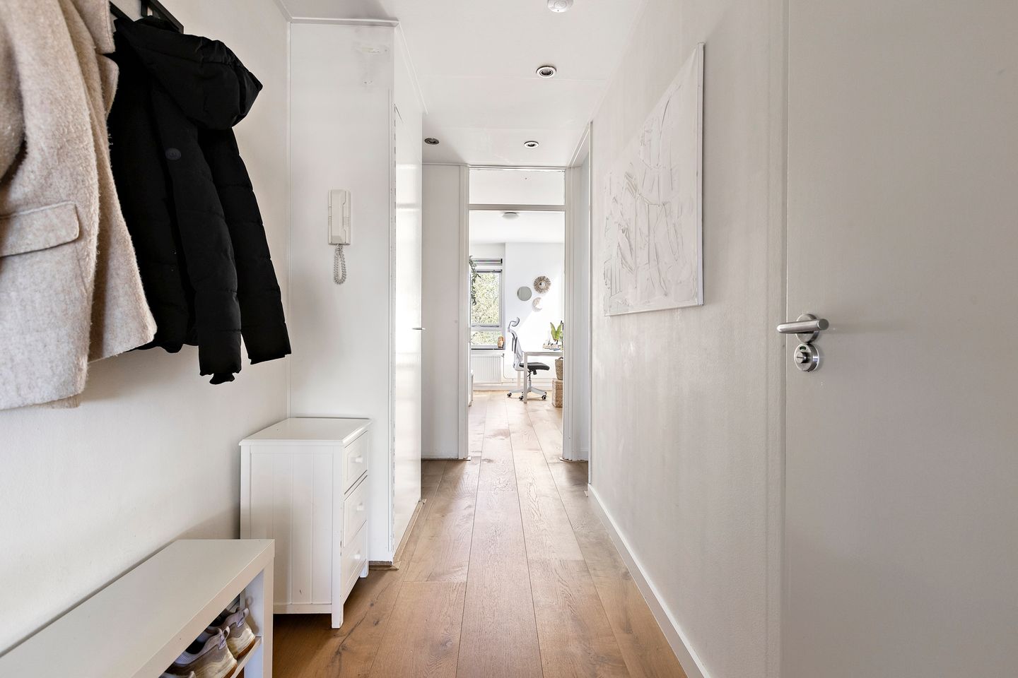 Spacious maisonnette with roof terrace and private parking in Herewegbuurt — 25